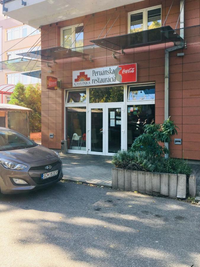 Brand New Apartment. Parking Spot Included! Bratislava Exterior foto